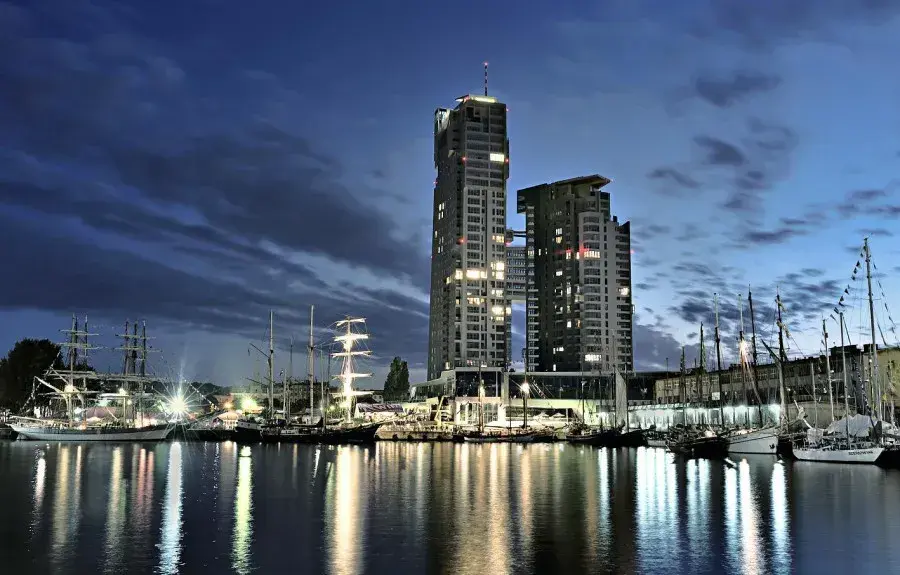 Sea Towers Gdynia: Ile pięter? Wysokość, taras i ciekawostki