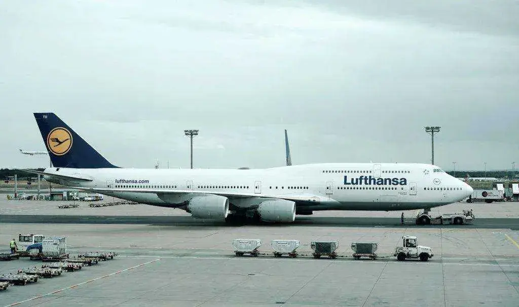 Lufthansa ile wcześniej na lotnisku? Czas, który oszczędzi stres