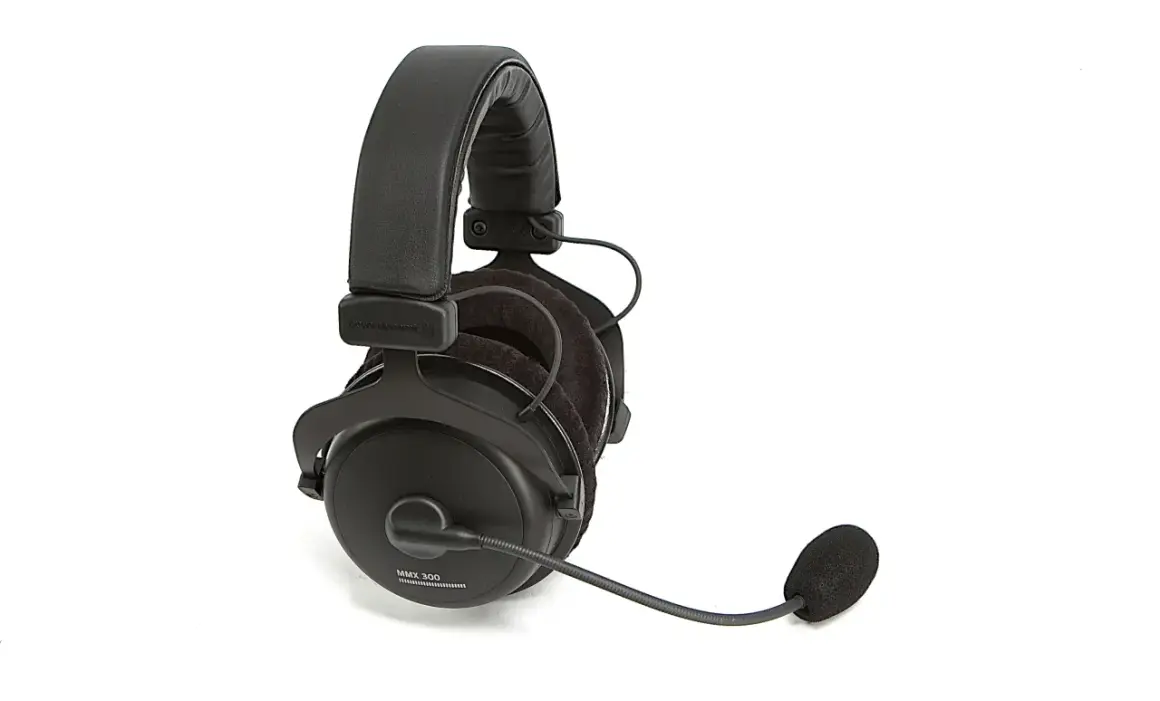 Beyerdynamic MMX 300 Headset mit Mikrofon, bereit für den Test.