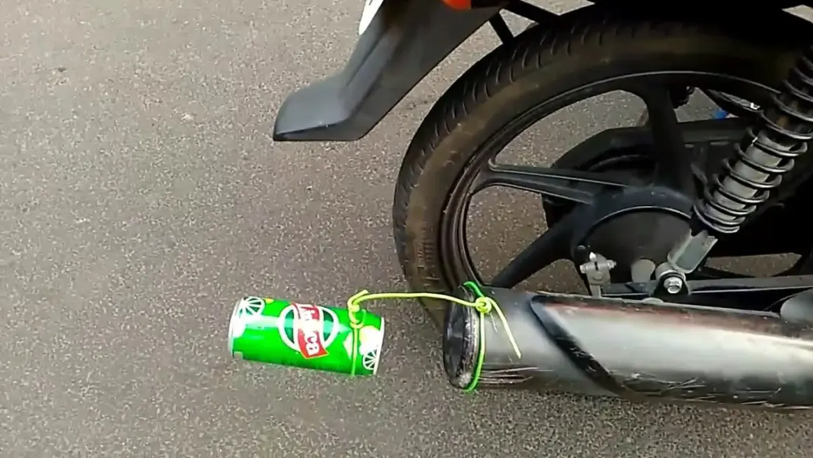 Jak strzelać z wydechu w motocyklu bez ryzykowania uszkodzeń
