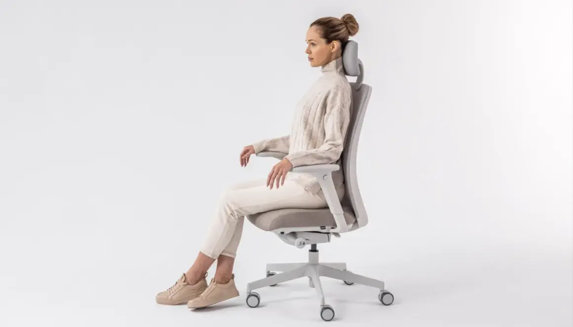 Jak wybrać krzesło biurowe? Poradnik po ergonomii i komforcie