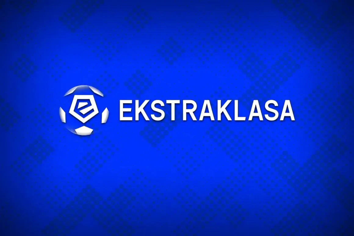 Logo Ekstraklasy na niebieskim tle z efektem pikselizacji.