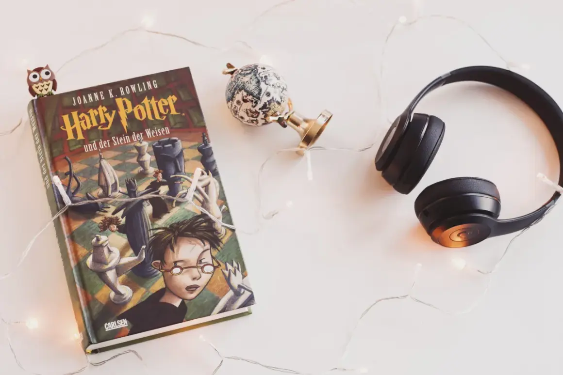 Kto napisał serię książek o Harrym Potterze? Poznaj J.K. Rowling