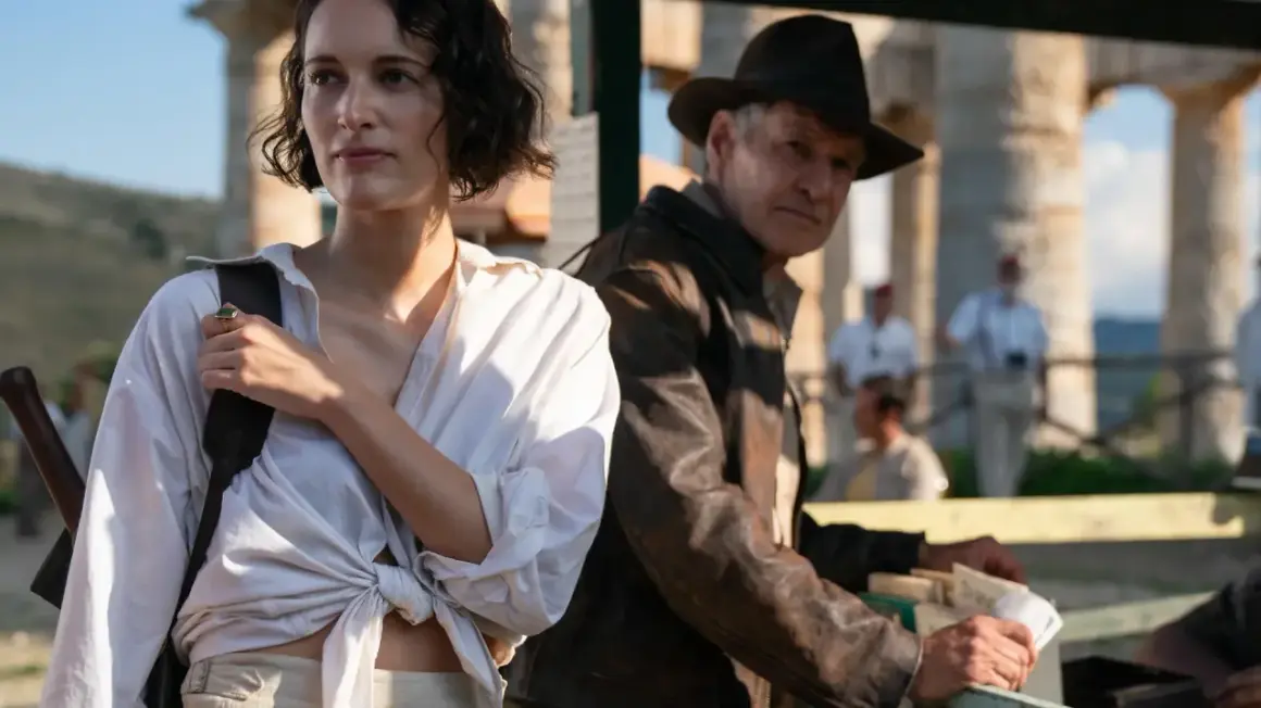 Besetzung von Indiana Jones 5: Phoebe Waller-Bridge und Harrison Ford in Aktion.