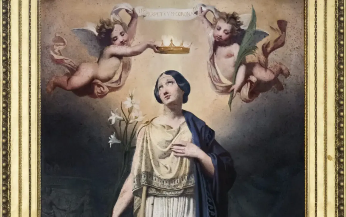 Św. Filomena w potrzebie, z liliami i koroną od aniołów.