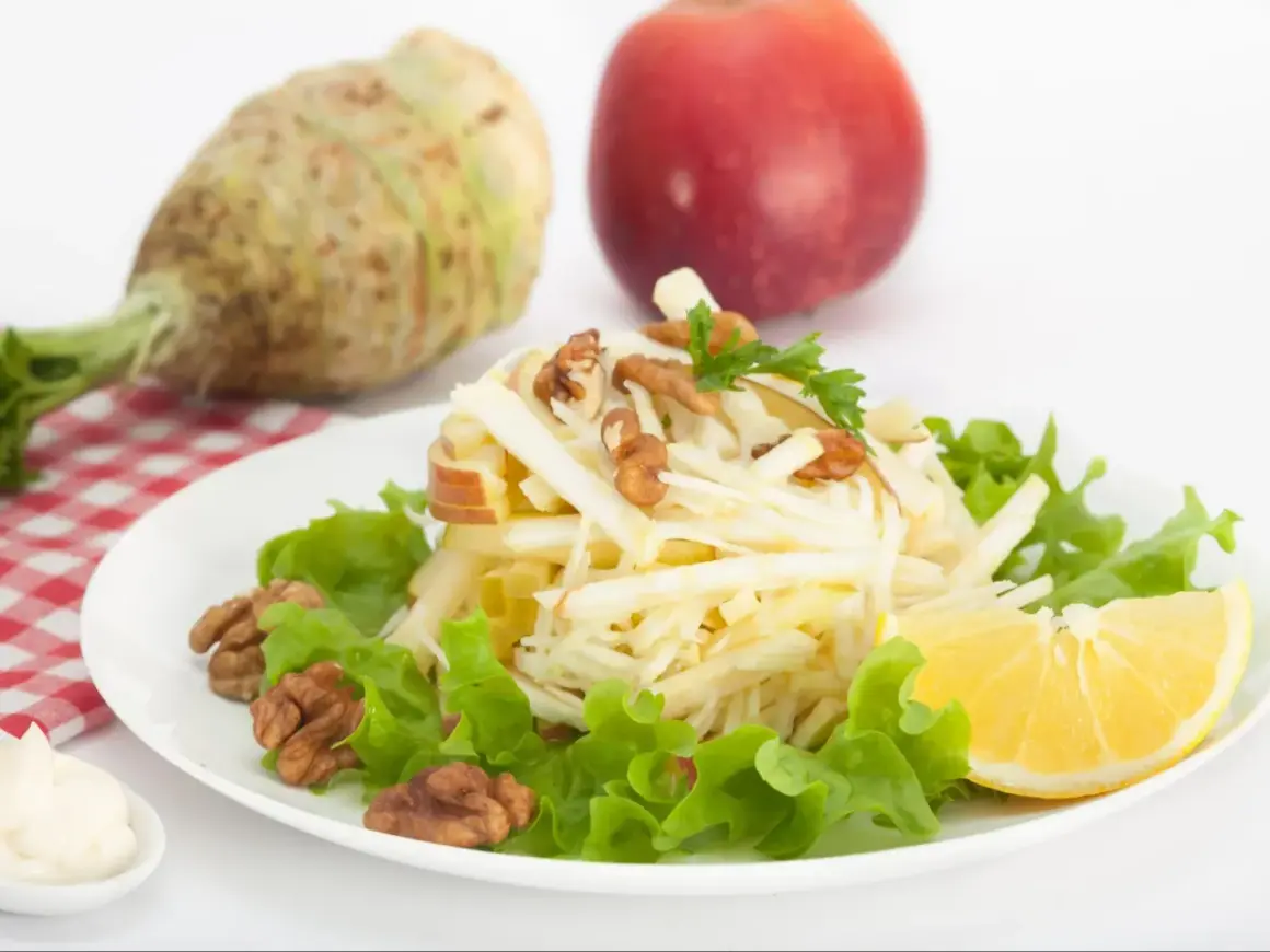 Surówka z selera jak z restauracji: Odkryj sekrety idealnego smaku!