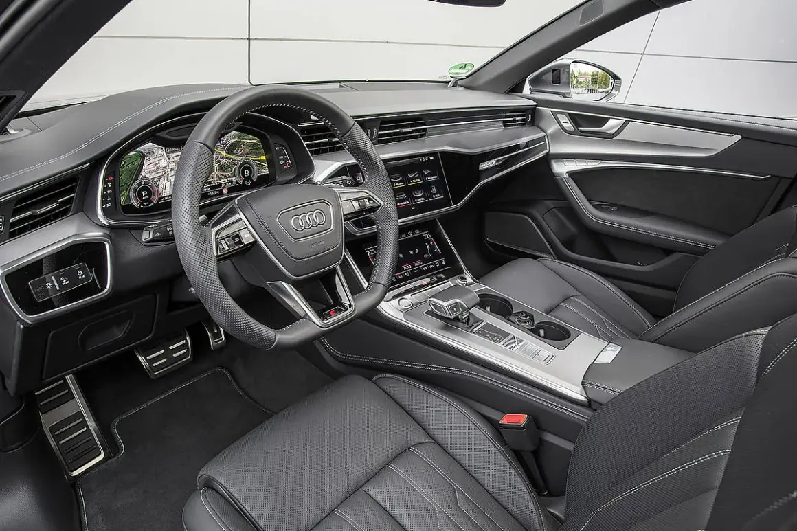 Luksusowe wnętrze Audi A6 C8: komfort i technologia w jednym