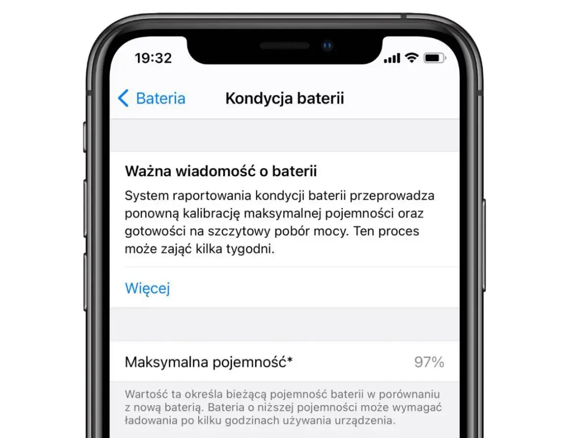 iPhone: Kondycja baterii 97%. Zastanawiasz się, jak szybko spada kondycja baterii w iPhone? Ten ekran pokazuje, że system może przeprowadzić kalibrację.