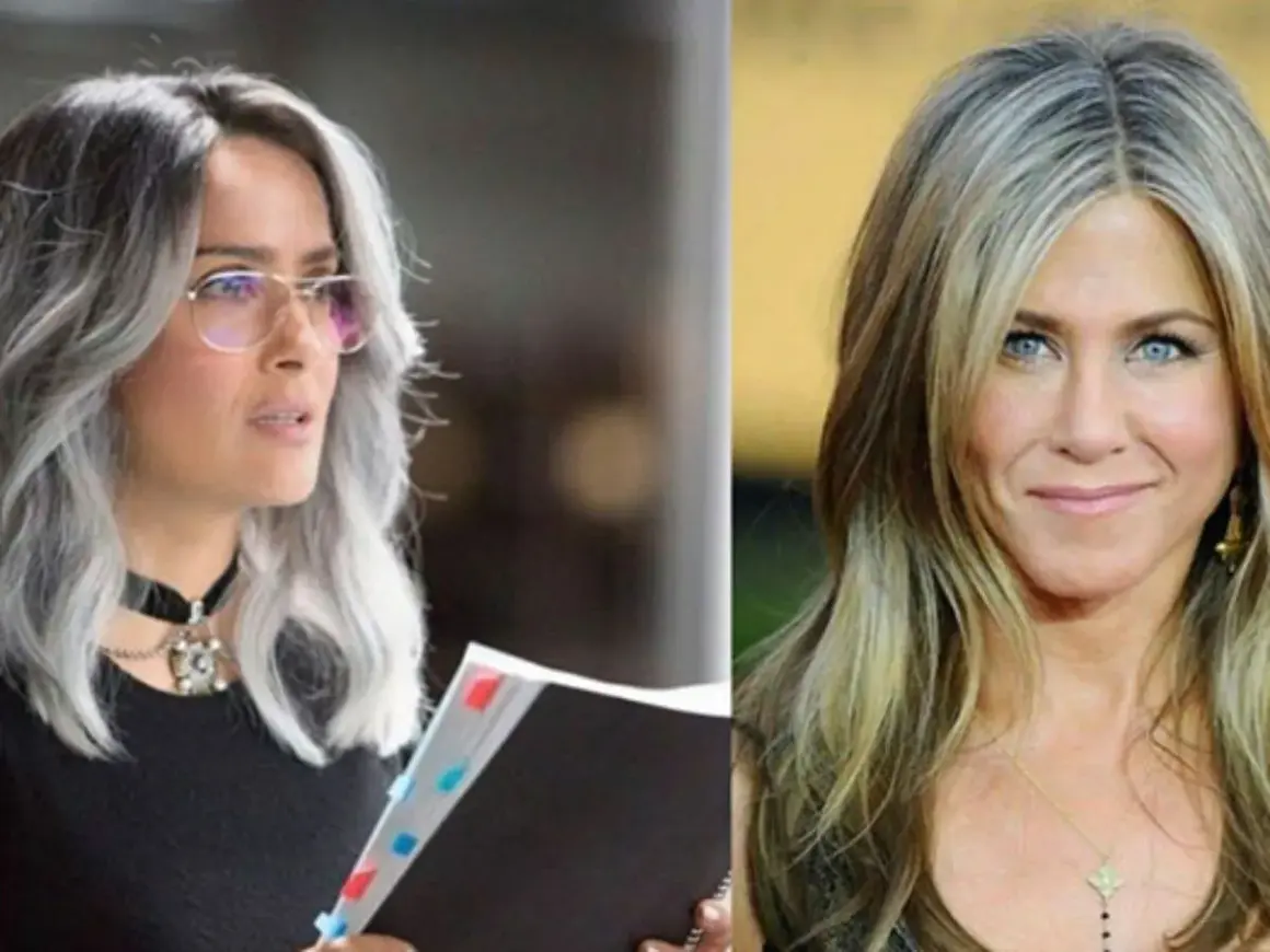 Dos mujeres con pelo con canas y mechas. A la izquierda, Salma Hayek con gafas y un libro. A la derecha, Jennifer Aniston con su icónico pelo rubio.