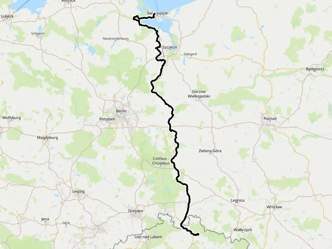 Trasa rowerowa Odra-Nysa biegnie od Świnoujścia przez Szczecin, Gorzów Wlkp., Zieloną Górę, aż po Kotlinę Kłodzką.