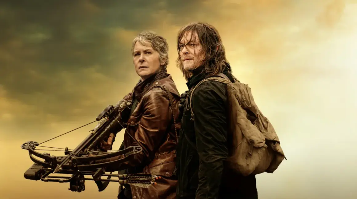 Carol i Daryl, bohaterowie seriali zombie, gotowi do walki z nieumarłymi. Ona z kuszą, on z plecakiem.