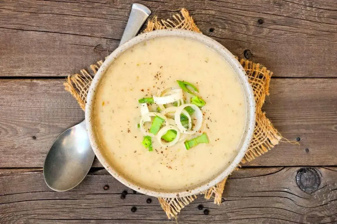 Minestra di patate: la ricetta perfetta e cremosa | Guida completa