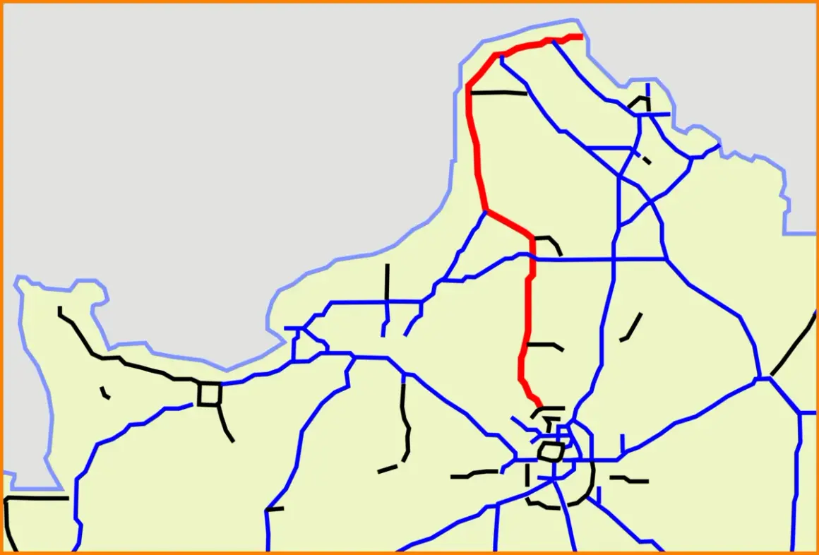 Carte routière montrant les sorties autoroute A16 en rouge, traversant une zone urbaine et des routes secondaires bleues.