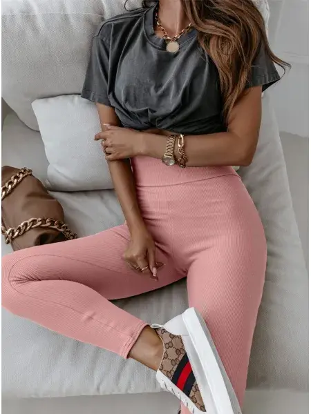Wygodne legginsy damskie na co dzień: Stylowe i praktyczne must-have
