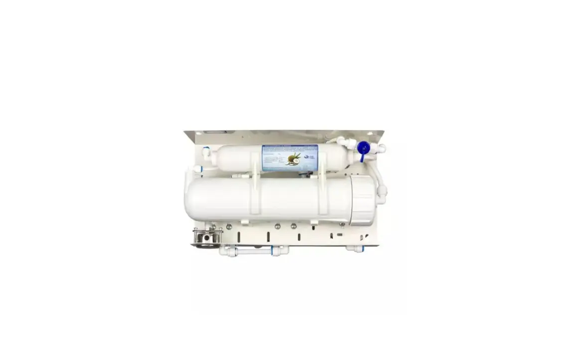 Système de filtration d'eau par osmose inverse. Découvrez les avantages et inconvénients de cette technologie pour une eau pure.