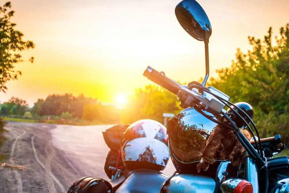 Najlepsze trasy motocyklowe w kujawsko-pomorskim: atrakcje, mapy i porady dla motocyklistów