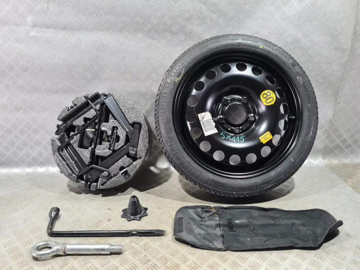 Opel Zafira C koło zapasowe: Gdzie jest i jak wyjąć?