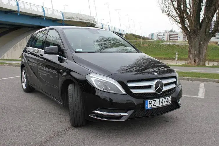 Mercedes Klasa B: Warto kupić? Opinie, usterki i najlepsze silniki