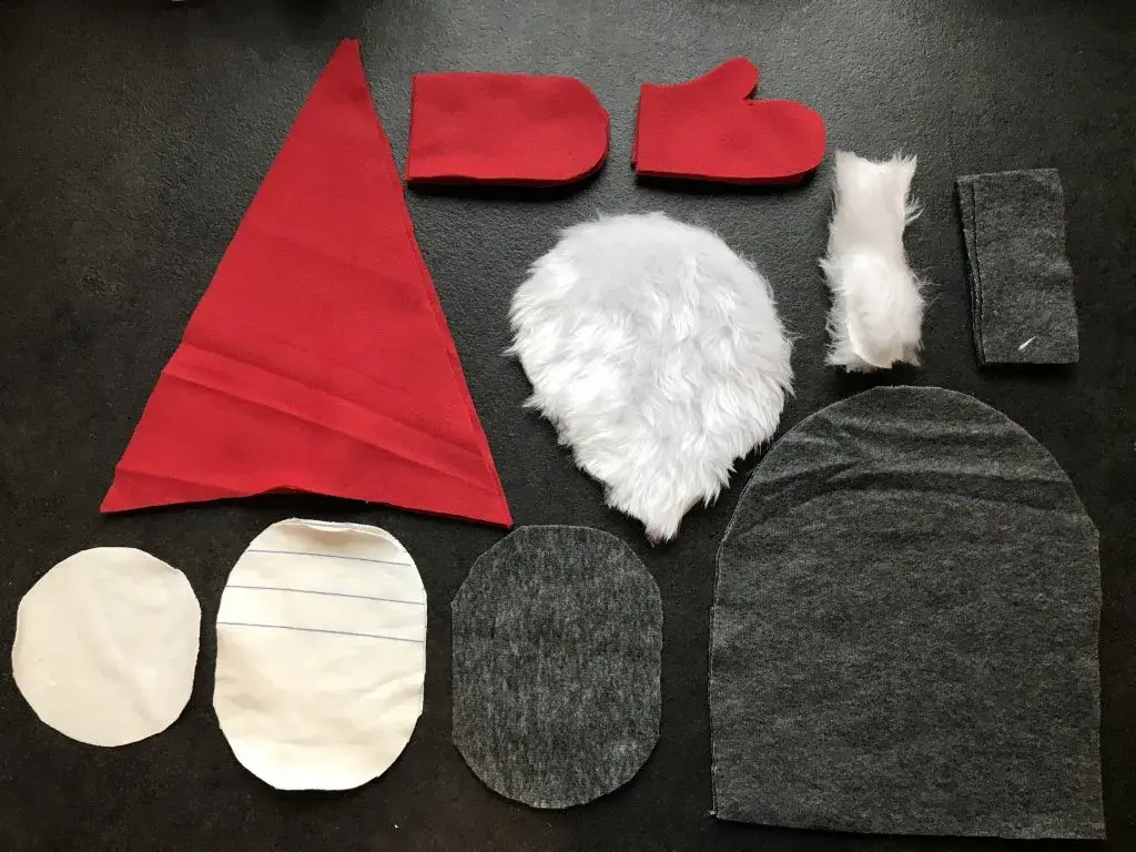 Uszyj skrzata krok po kroku! Darmowy wykrój, prosty poradnik DIY.