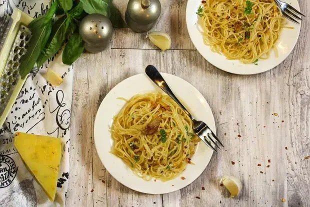 Idealne Aglio e Olio: Przepis, błędy i sekrety włoskich mistrzów