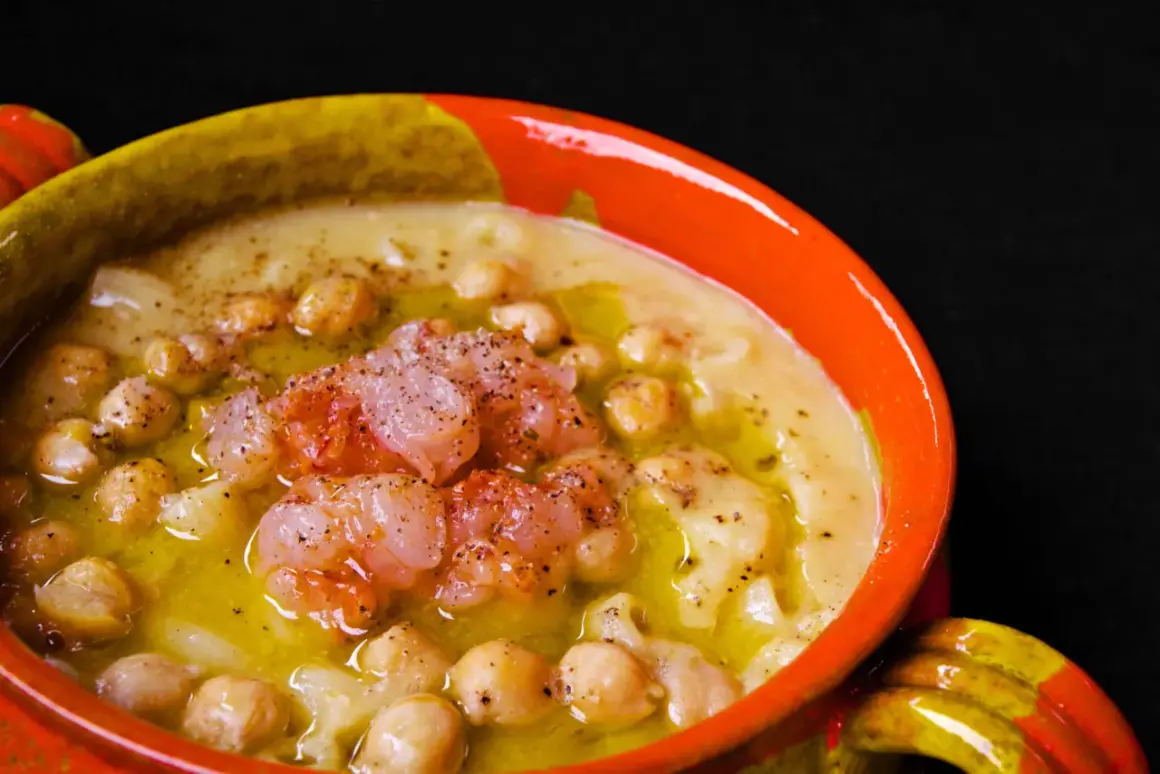 Minestra di Ceci: Ricetta Cremosa e Segreti per un Comfort Food Perfetto
