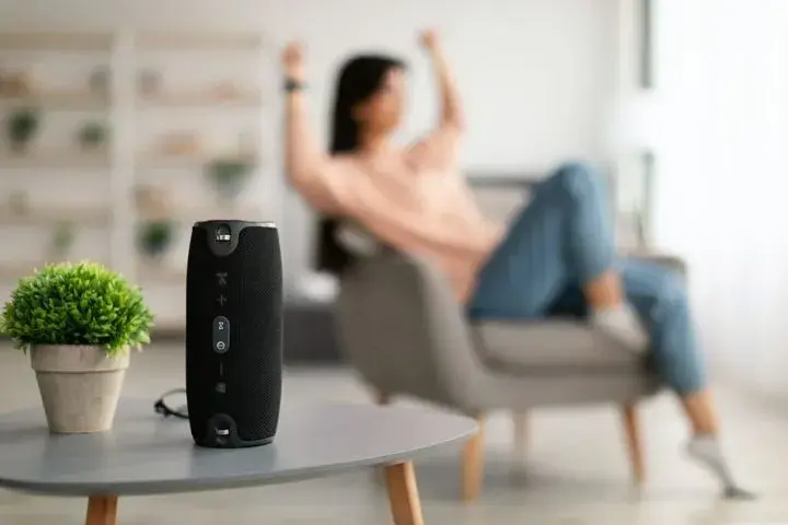 JBL Flip czy Charge - który głośnik lepiej spełni Twoje oczekiwania?