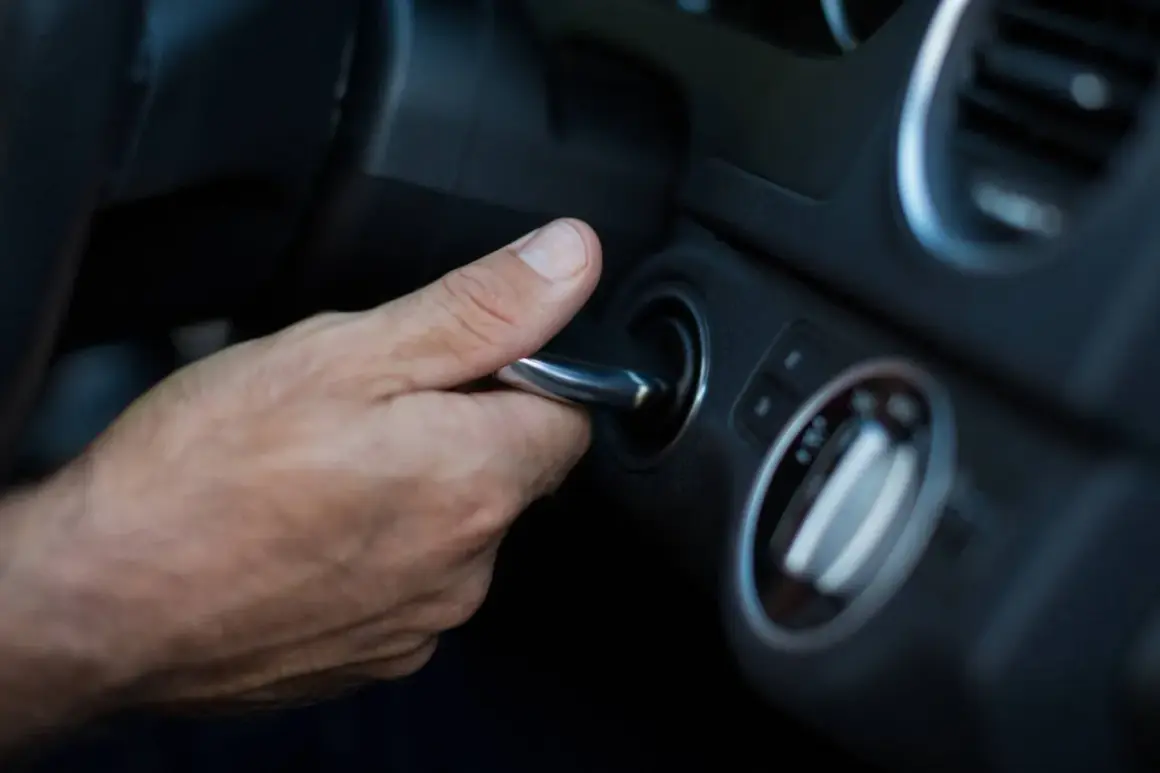 Auto nie odpala: Jakie mogą być przyczyny problemów z uruchomieniem?