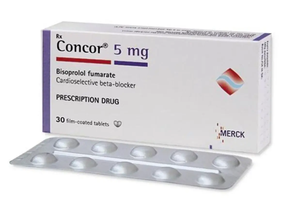 Opakowanie leku Concor 5 mg z blistrem tabletek. Bisoprolol fumarate, kardioselektywny beta-bloker.