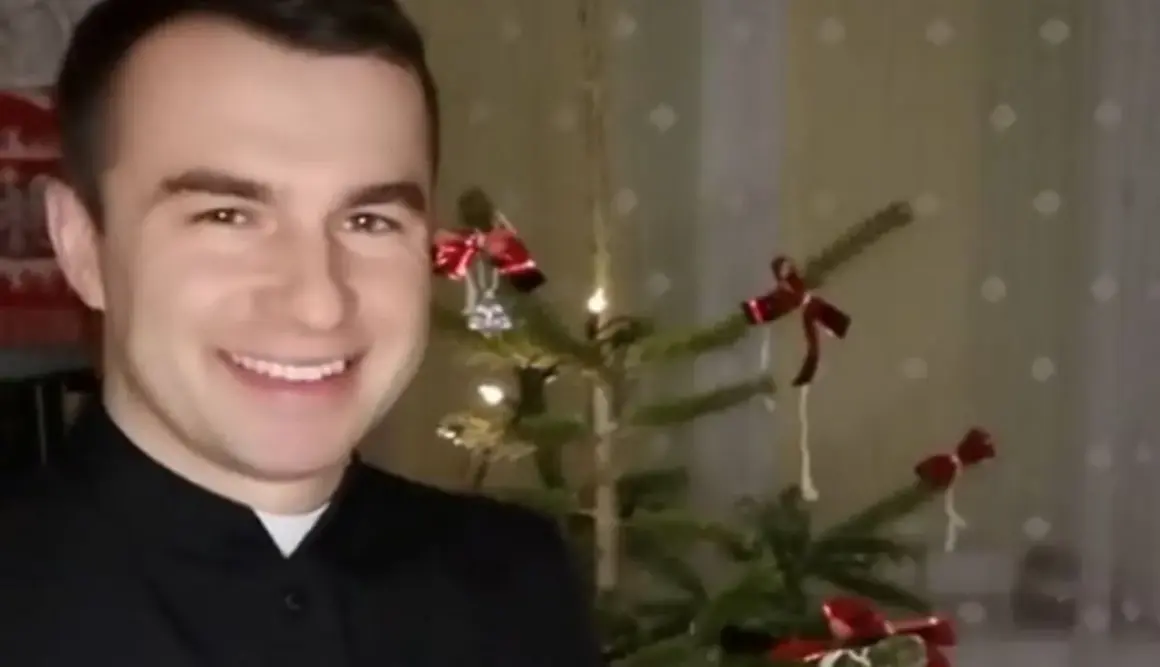 Czy śpiewanie kolęd przed świętami to grzech? Odpowiedź z Kościoła