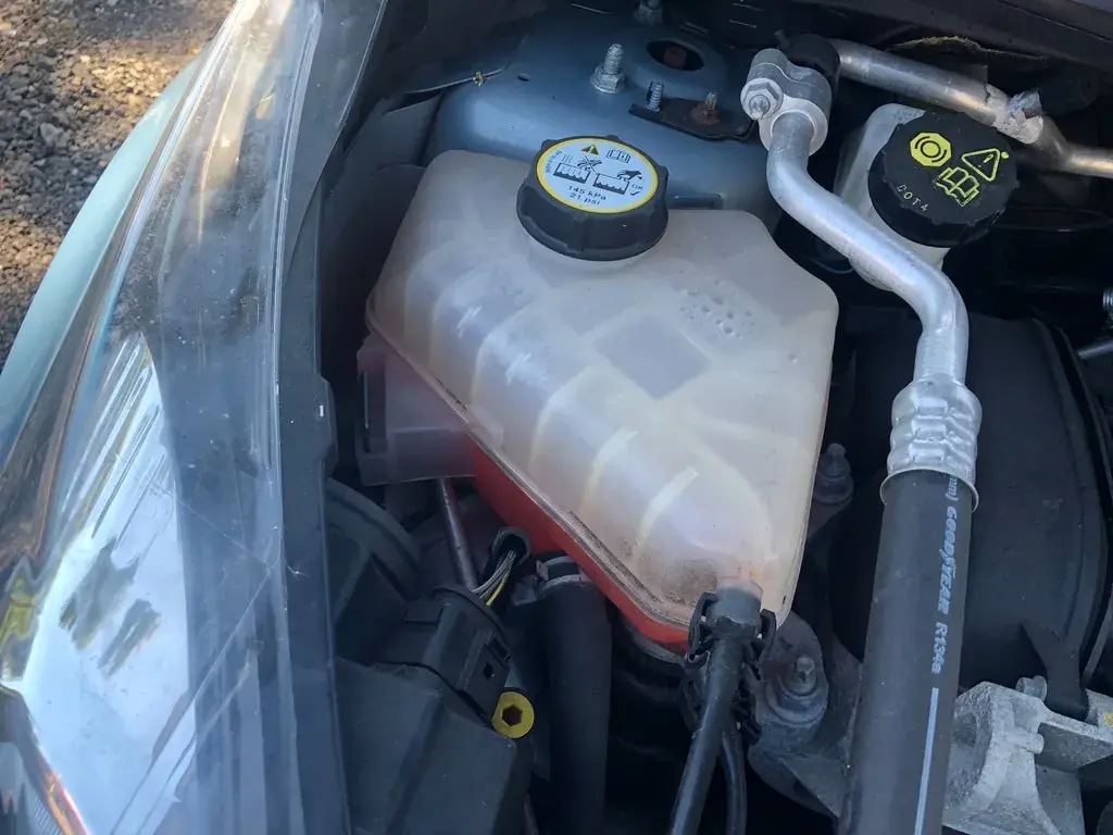 Ford Fiesta jaki płyn do chłodnicy - uniknij kosztownych błędów