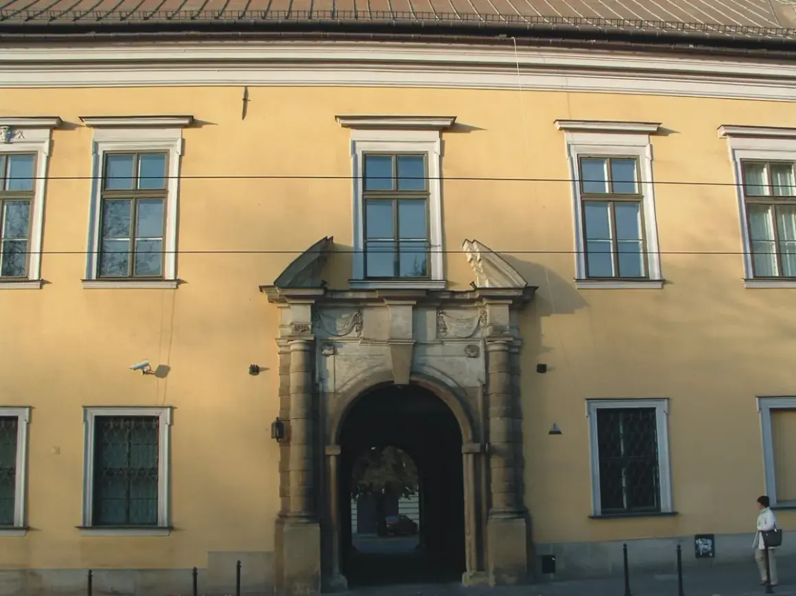 Gdzie mieszkał papież Jan Paweł II? Odkryj jego niezwykłe miejsca