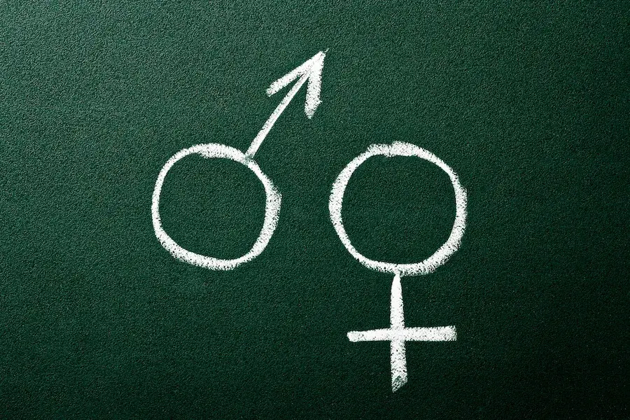 Czy zmiana płci to grzech? Kontrowersje w nauczaniu Kościoła katolickiego