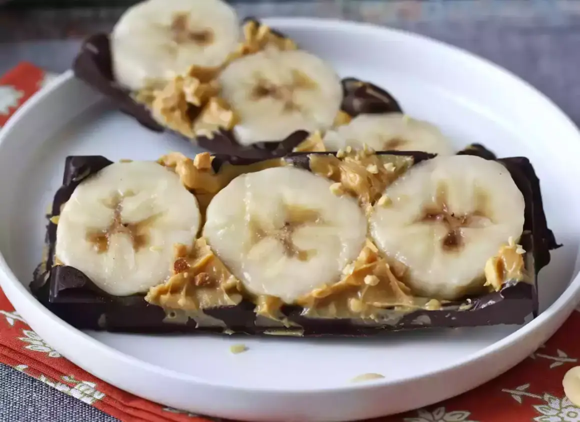 Chokladbitar med jordnötssmör och banan, ett enkelt och gott recept med banan.