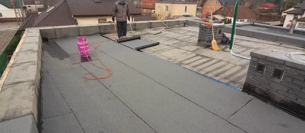 Co zamiast papy na taras? Poznaj najlepsze materiały hydroizolacyjne