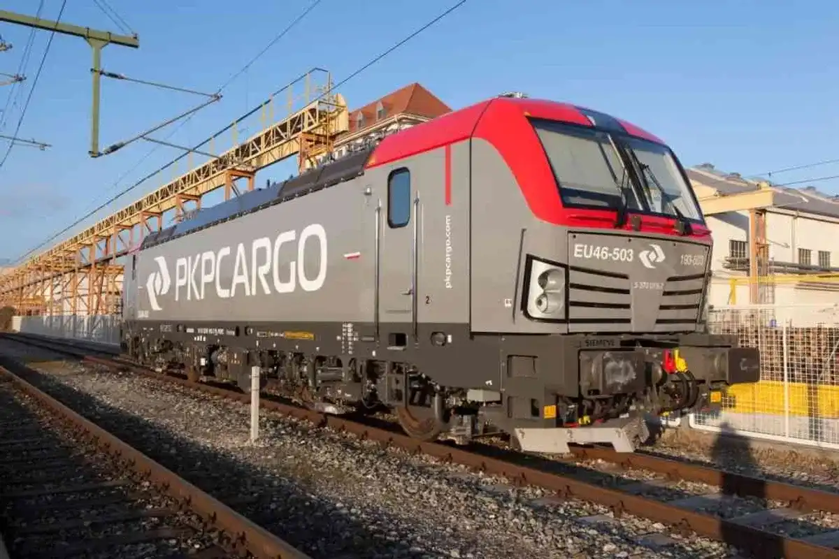 Tabor PKP Cargo: od "Byków" po Vectrony - poznaj flotę!