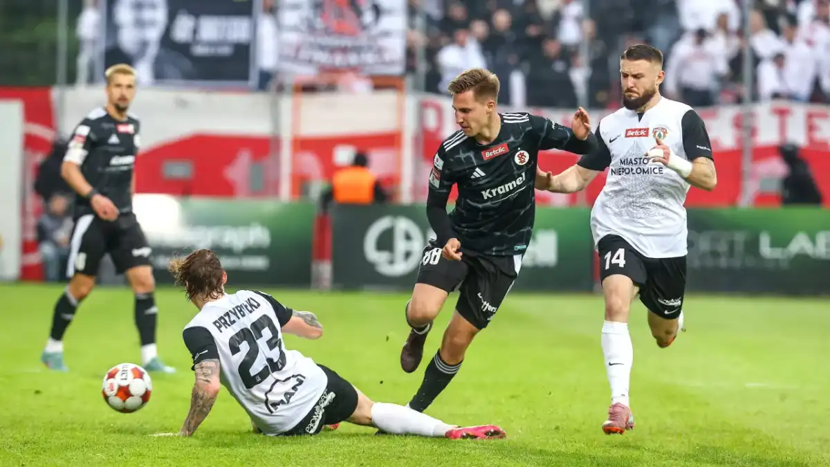 Puszcza - ŁKS 1:0 - Dlaczego statystyki mylą?
