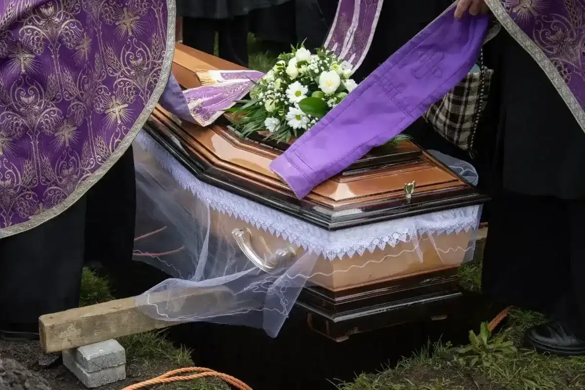 Pochówek po niedzieli - Czy to zawsze możliwe? Sprawdź!