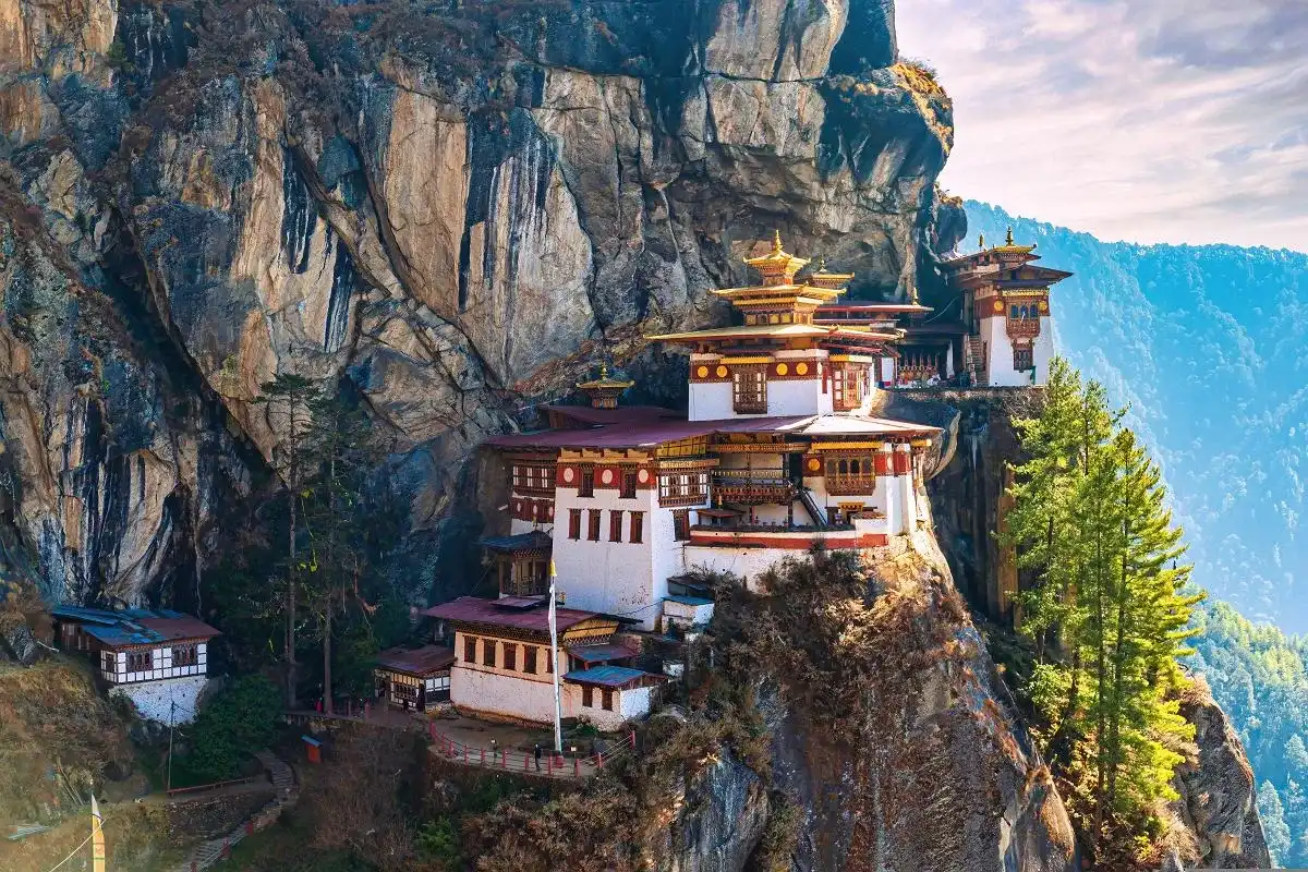 Bhutan - Historia, kultura i sekrety himalajskiego królestwa