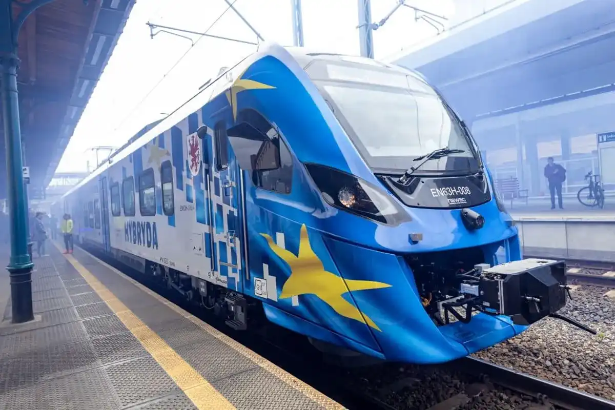 EW60 - Zapomniany EZT, który zmienił polską kolej?