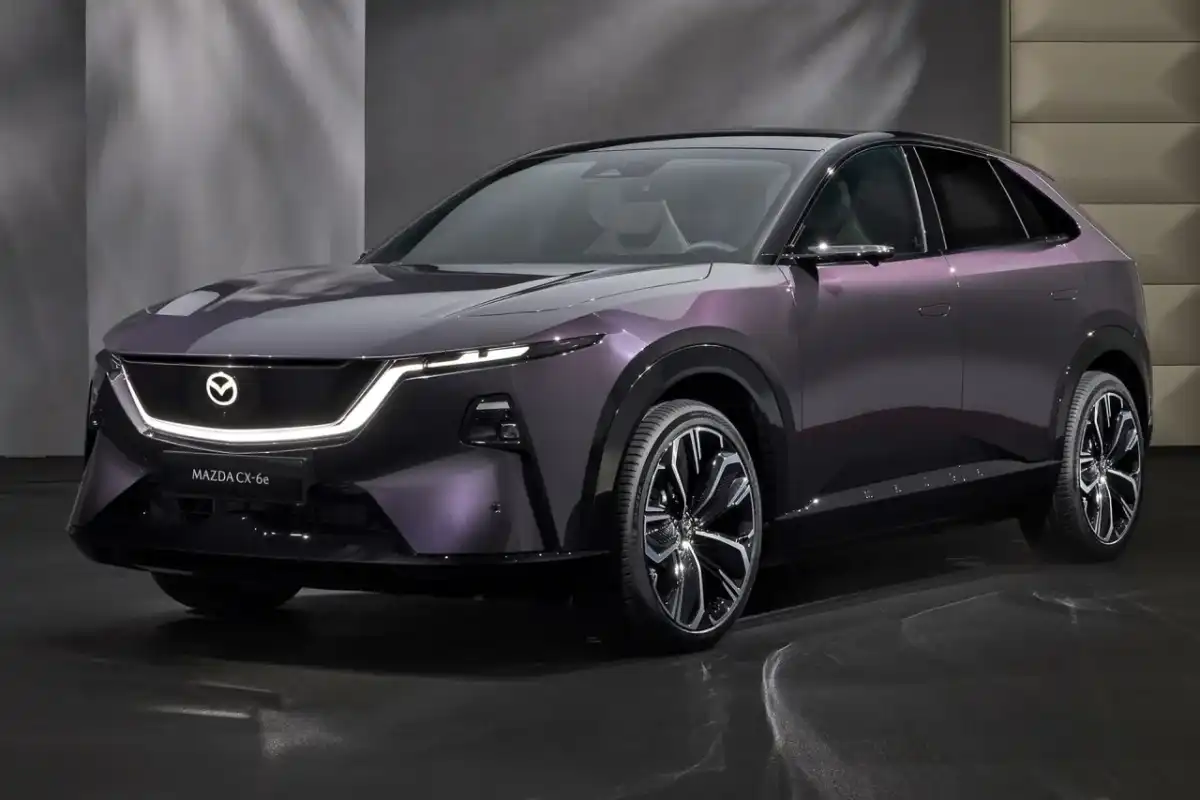 Mazda elektryczna 2026 - 6e vs CX-6e: Którą wybrać?