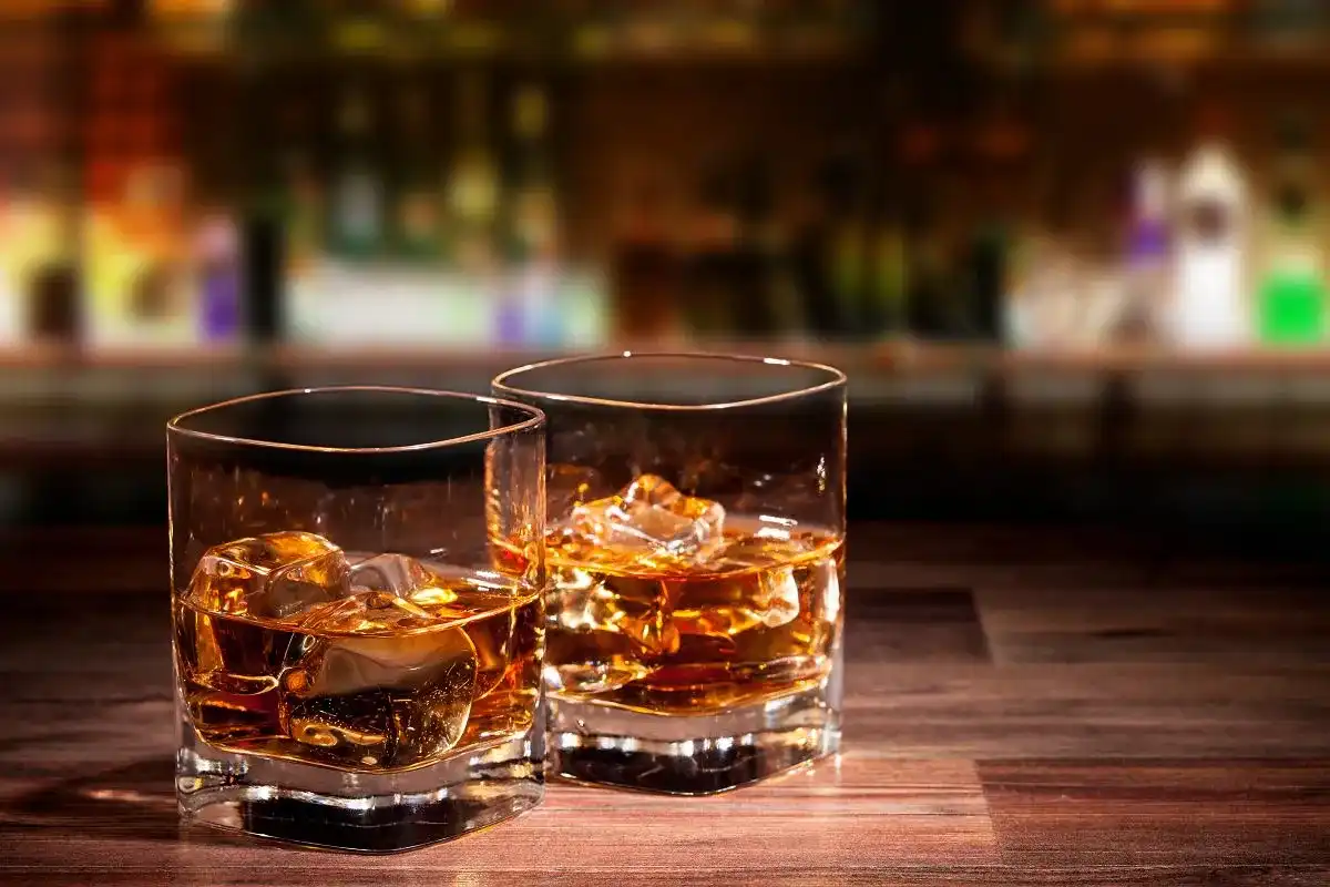 Dlaczego whisky rzemieślnicza podbija Polskę? Odkryj jej sekrety
