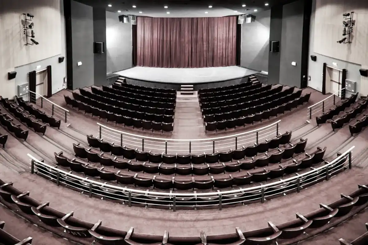 Teatr im. Aleksandra Sewruka w Elblągu - Jak zaplanować udaną wizytę?