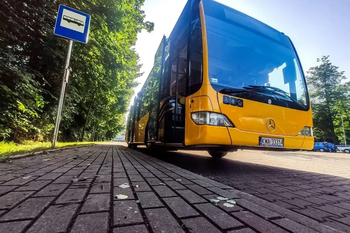 Kraków-Zabrze - jak wybrać transport? Poradnik.