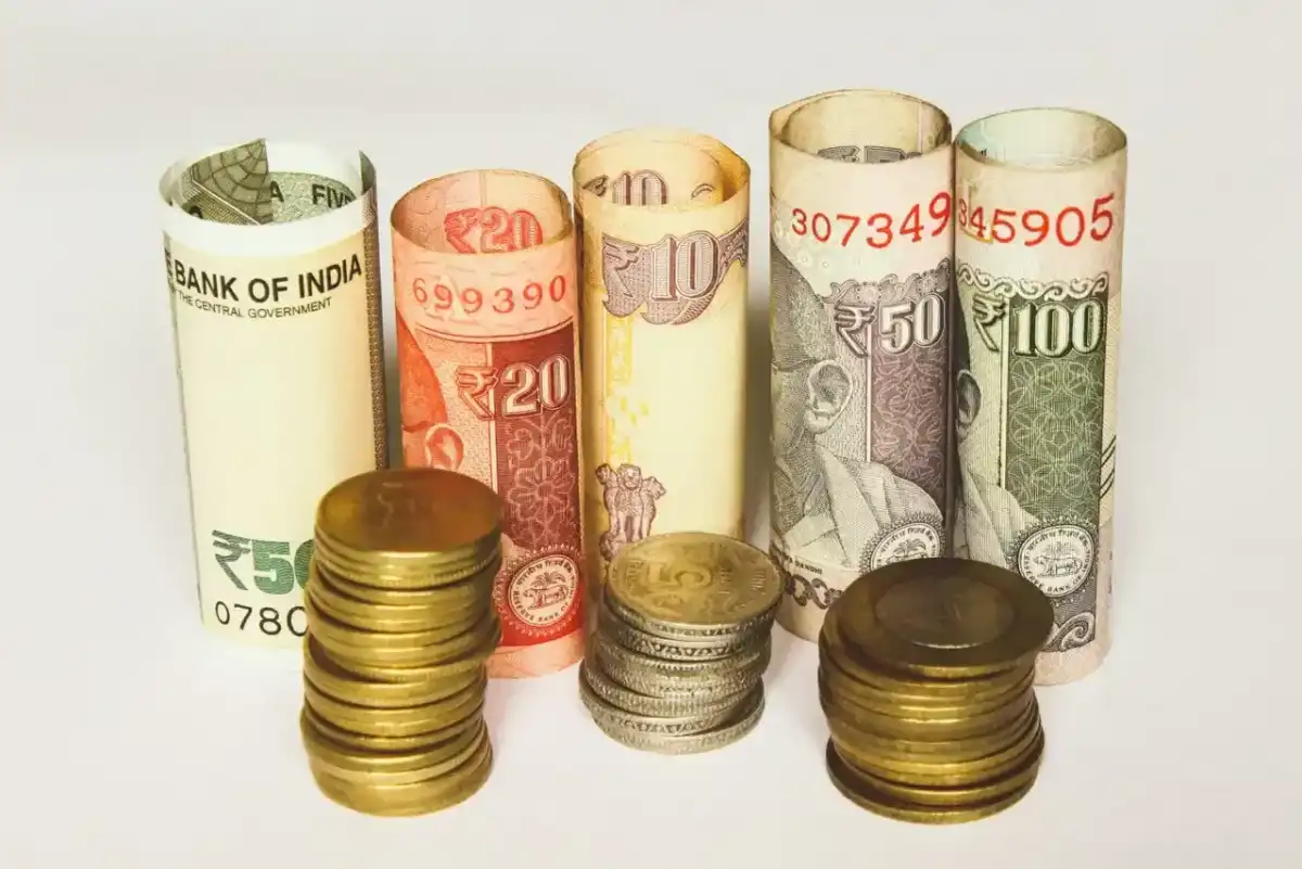 Rupia indyjska (INR) - Jak płacić w Indiach? Poradnik