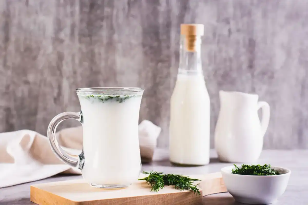 Kefir - Co daje? Różnice, zastosowanie w kuchni i wybór