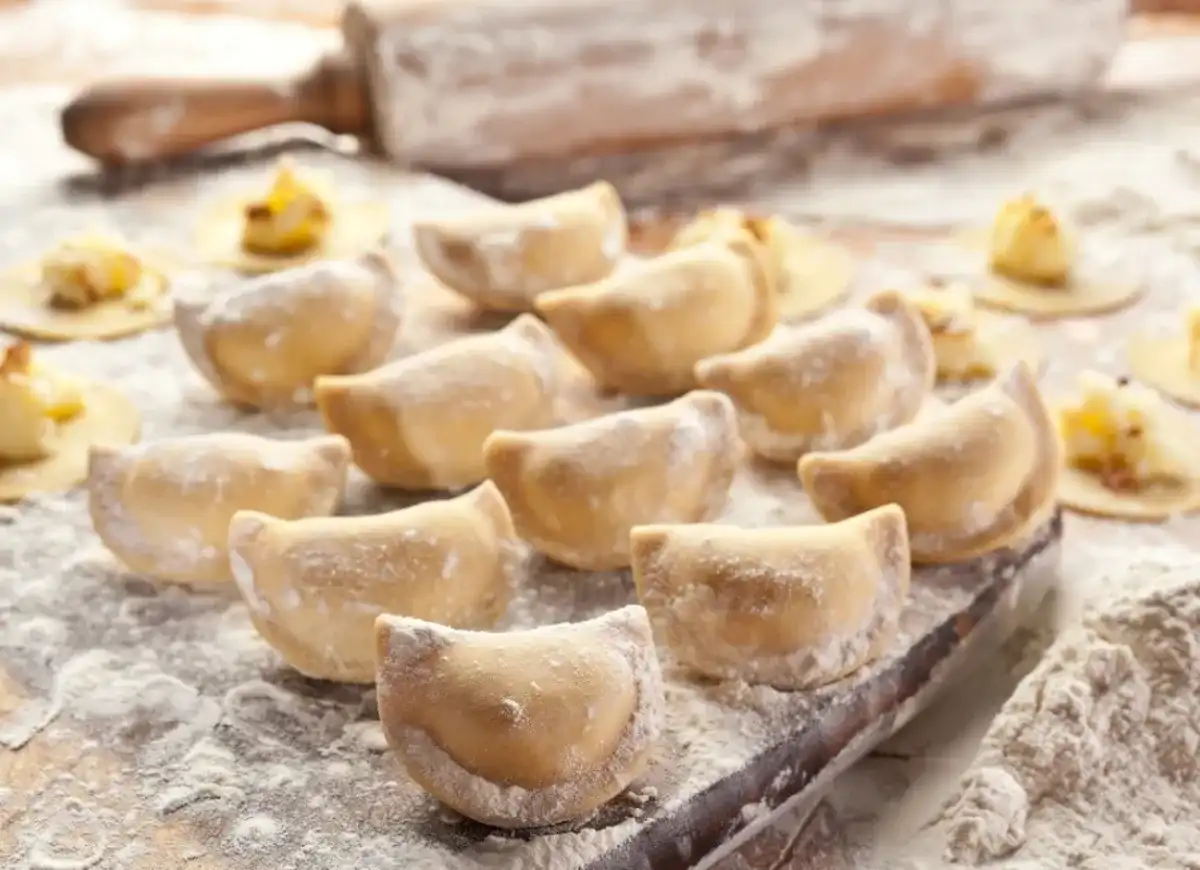 Jaka mąka na pierogi? Wybierz typ 450, 500, 650 i uniknij wpadek!