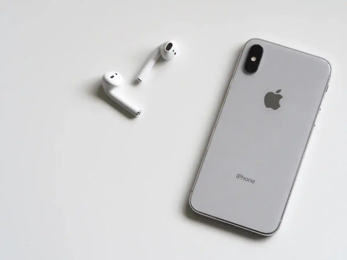iPhone - słabo słychać rozmówcę? Rozwiąż problem w 5 krokach!