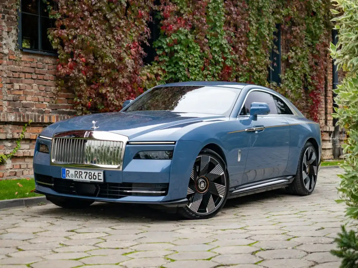 Rolls-Royce Spectre - Elektryczny luksus bez kompromisów?