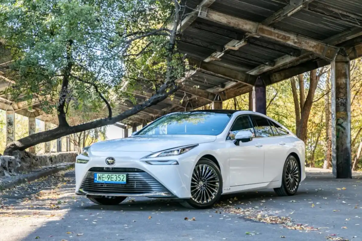 Toyota Mirai w Polsce - Czy wodór ma przyszłość?