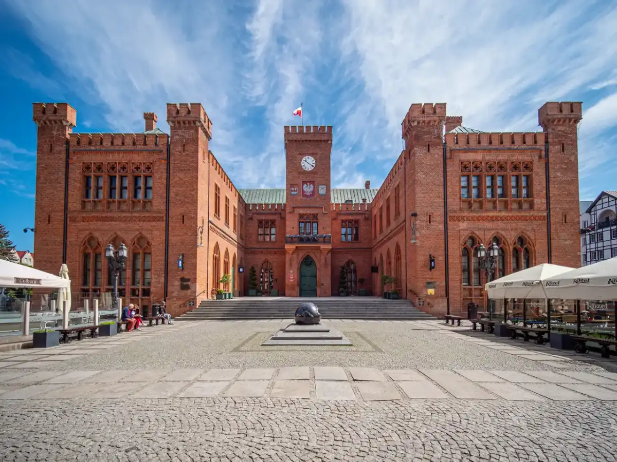 Plac Ratuszowy w Kołobrzegu - Czy warto? Sprawdź!